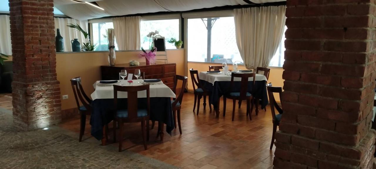 La Regibussa - Hotel Ristorante Asti Extérieur photo