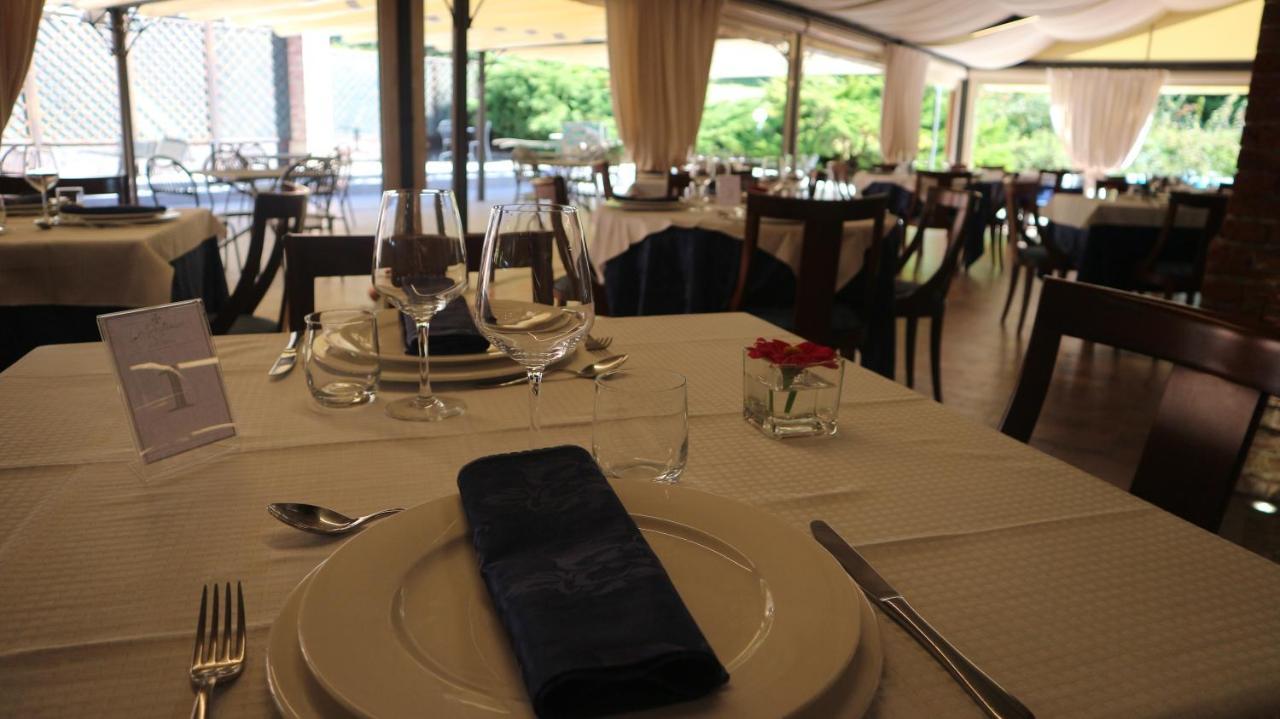 La Regibussa - Hotel Ristorante Asti Extérieur photo