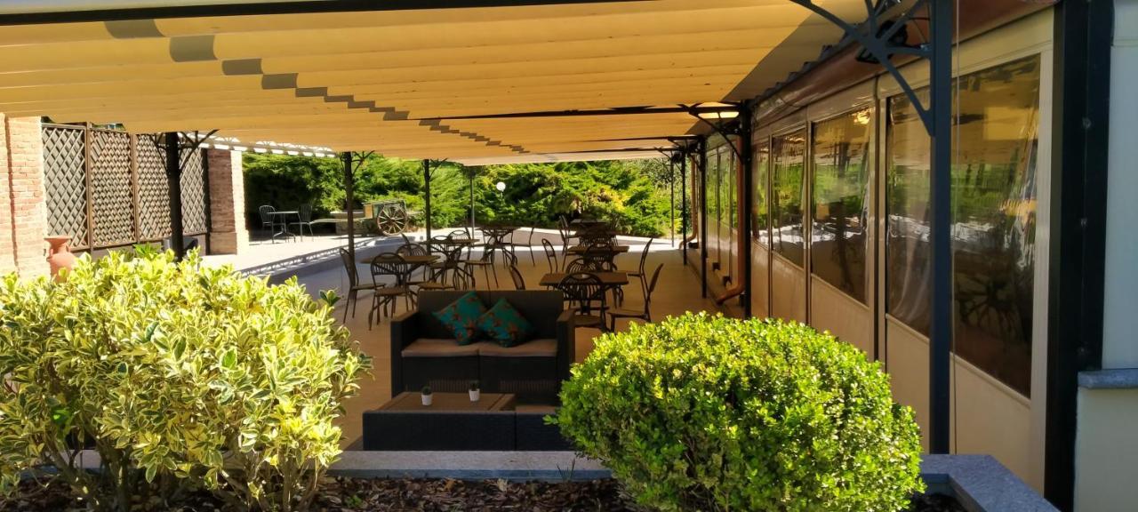 La Regibussa - Hotel Ristorante Asti Extérieur photo