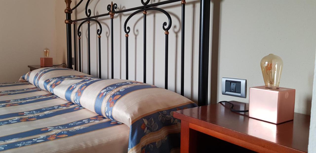 La Regibussa - Hotel Ristorante Asti Extérieur photo