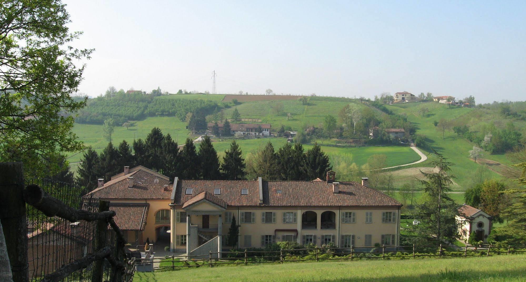 La Regibussa - Hotel Ristorante Asti Extérieur photo